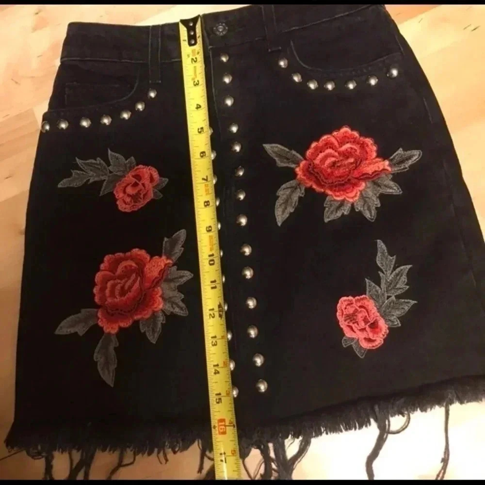 Carmar Black Mini Skirt with Red Rose Embroidery - Picture 7 of 7